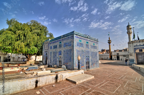Shrine of Shah Yusuf Gardezi in Multan, Pakistan photo