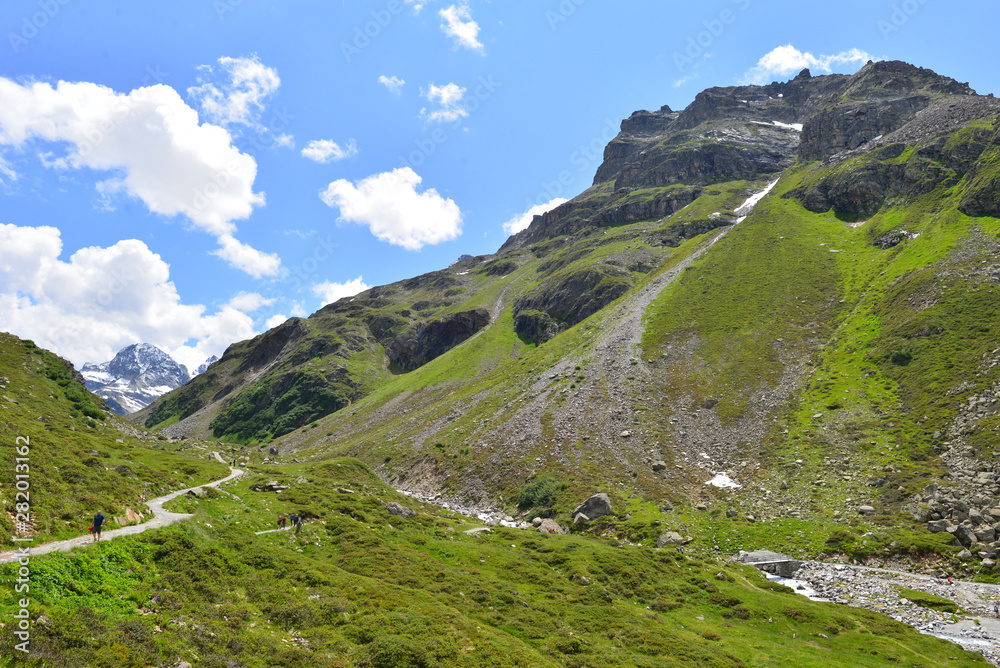 Wanderweg in Klostertal (Silvretta) Vorarlberg Wanderweg in Klostertal (Silvretta) Vorarlberg