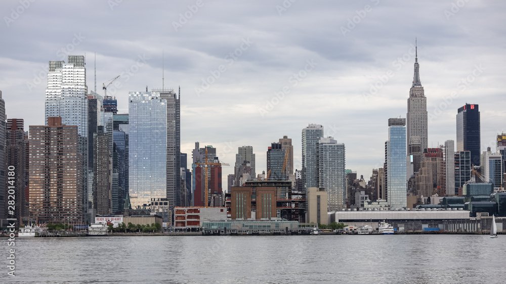 Manhattan skyline view, skyscrapers on the river 