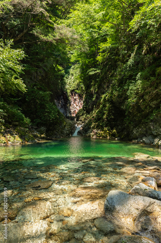 夏の渓谷 白州