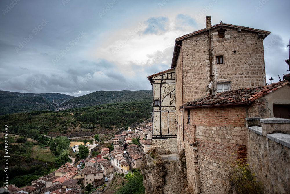 Naklejka premium Castillo de Frías en Burgos