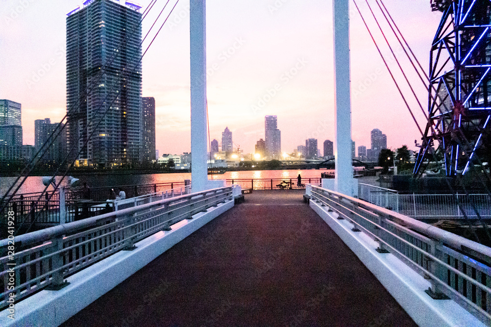 Obraz premium 豊洲からの夕風景