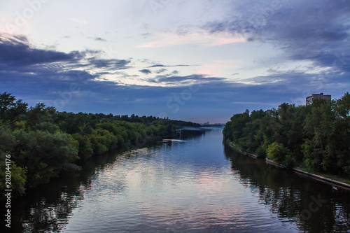 View of the Moscow River from the Khoroshevsky bridge during sunset © Максим Фандюшин