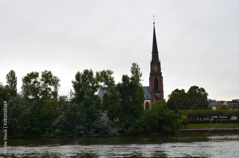 Die Dreikönigskirche in Frankfurt am Main, Hessen