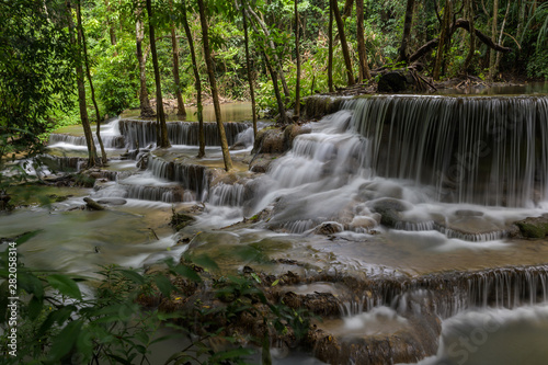 Fototapeta Naklejka Na Ścianę i Meble -  Waterfall that is a layer in Thailand