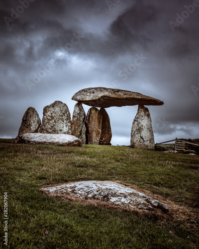 Фотография Pentre Ifan Ancient Neolithic Burial Chamber