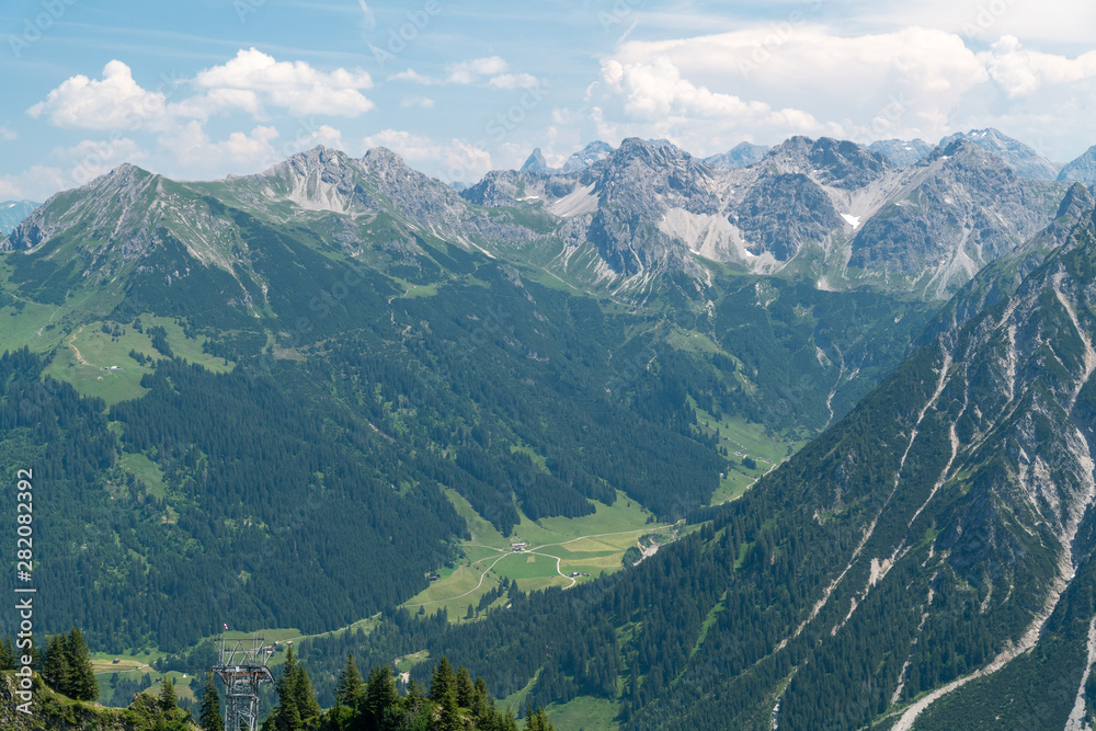 Gebirge im Kleinwalsertal Gebirge im Kleinwalsertal