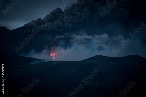 Etna eruzione