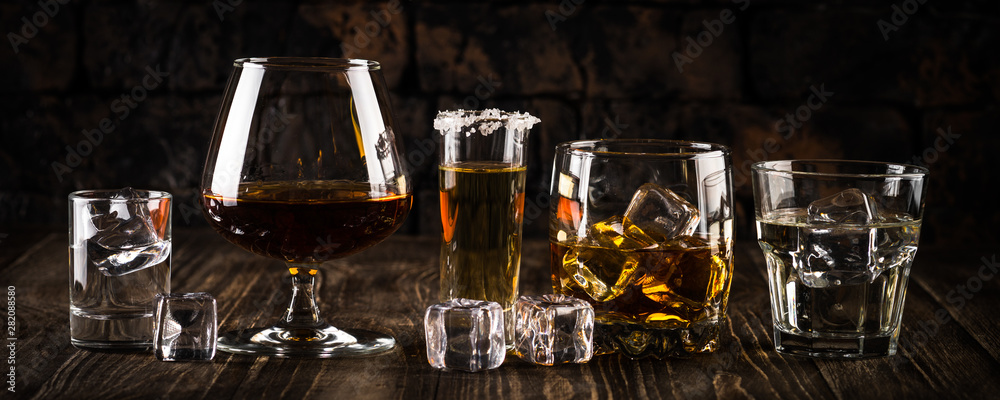 Strong alcohol drinks - whiskey, cognac, vodka, rum, tequila. - obrazy, fototapety, plakaty 