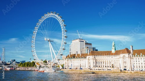 Beautiful view of the London Eye spinning. Time lapse time flow. 