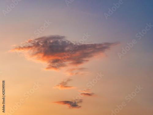 Cloud. Pink cloud at dawn. Beautiful summer sunset. © Андрей Попов