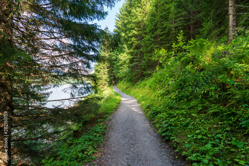 Wanderweg entlang am Durla  boden Stausee