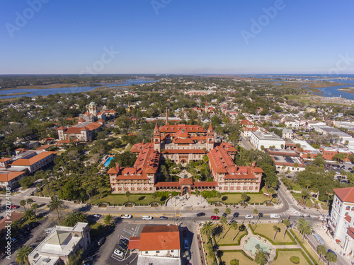 Принти на полотні Aerial view of Ponce de Leon Hall of Flagler College in St
