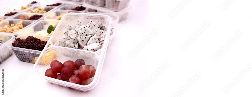 Clean food, Chicken grilled and vegetable and rice berry. Clean food, Chicken grilled and vegetable and rice berry.