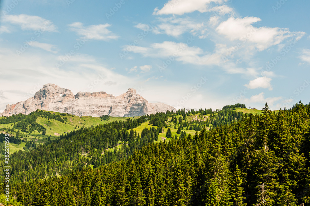 Dolomiten, Pordoipass, Passo Pordoi, Langkofel, Sellagruppe, Passstrasse, Bergstrasse, Berge, Sommer, Italien