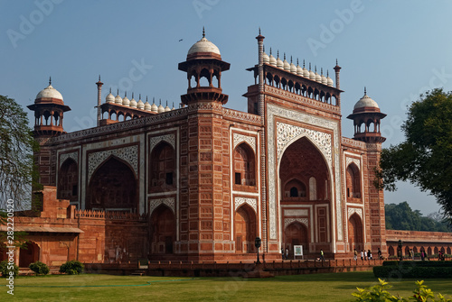 Main entrance gateway to the Taj Mahal or Darwaza-e-Rauza