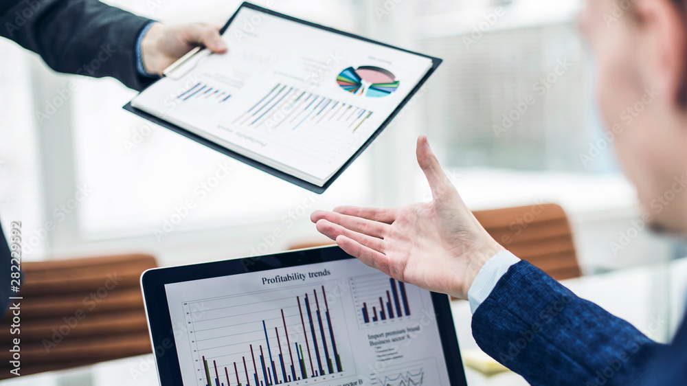 accountant, passes into the hands of the Manager Finance financial report for the workplace accountant, passes into the hands of the Manager Finance financial report for the workplace
