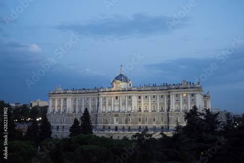 Fachada principal del palacio real de Madrid