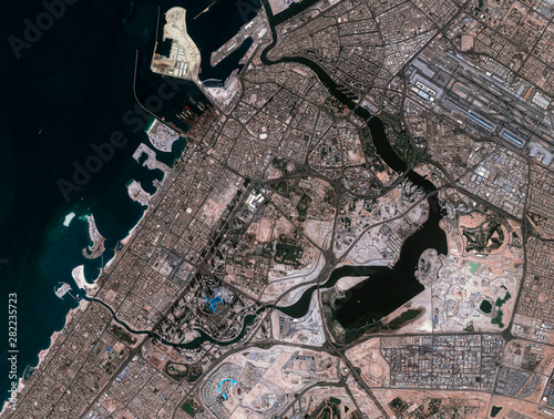 Fototapeta Naklejka Na Ścianę i Meble -  High resolution Satellite image of Dubai, UAE (Isolated imagery of UAE. Elements of this image furnished by NASA)