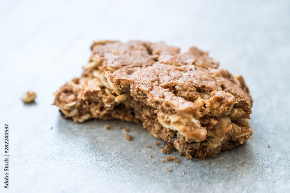 Oatmeal Bitten Crunchy Cookies with Crispy Chocolate.