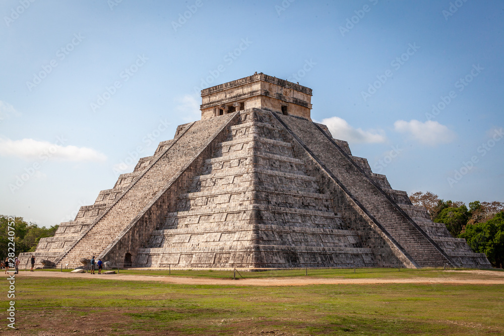 Kukulcan temple, temple principal d'une des merveilles du monde Chichen itza, yucatan, Mexico