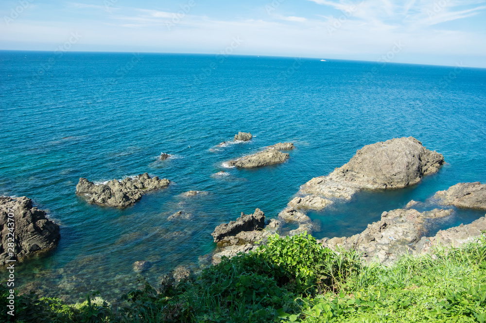 能登半島の先の岸