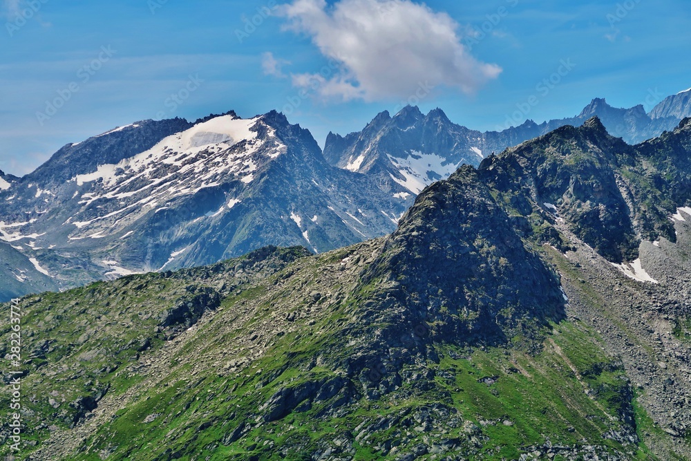 Fototapeta premium Bergwelt bei Göschenen, Kanton Uri, Schweiz
