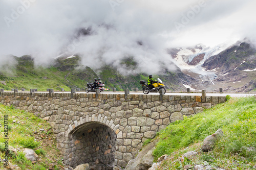 Motorradtour in den Alpen