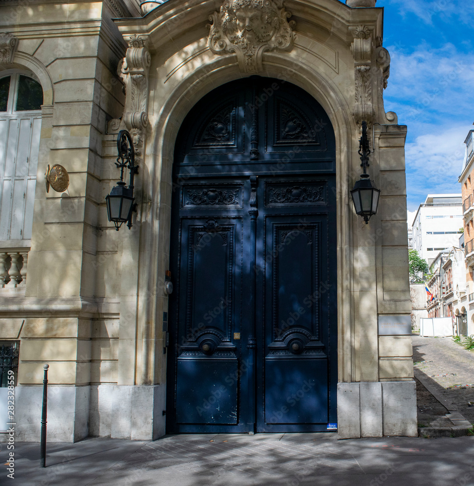 Blue Door Paris
