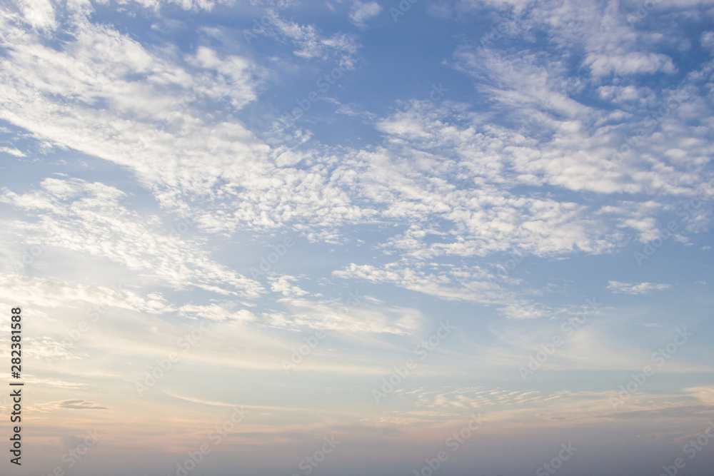 Obraz premium white clouds on blue sky