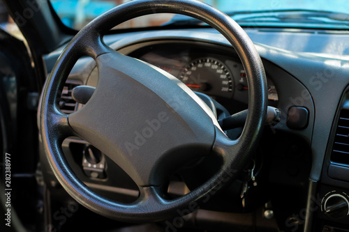 Car Salon, black steering wheel