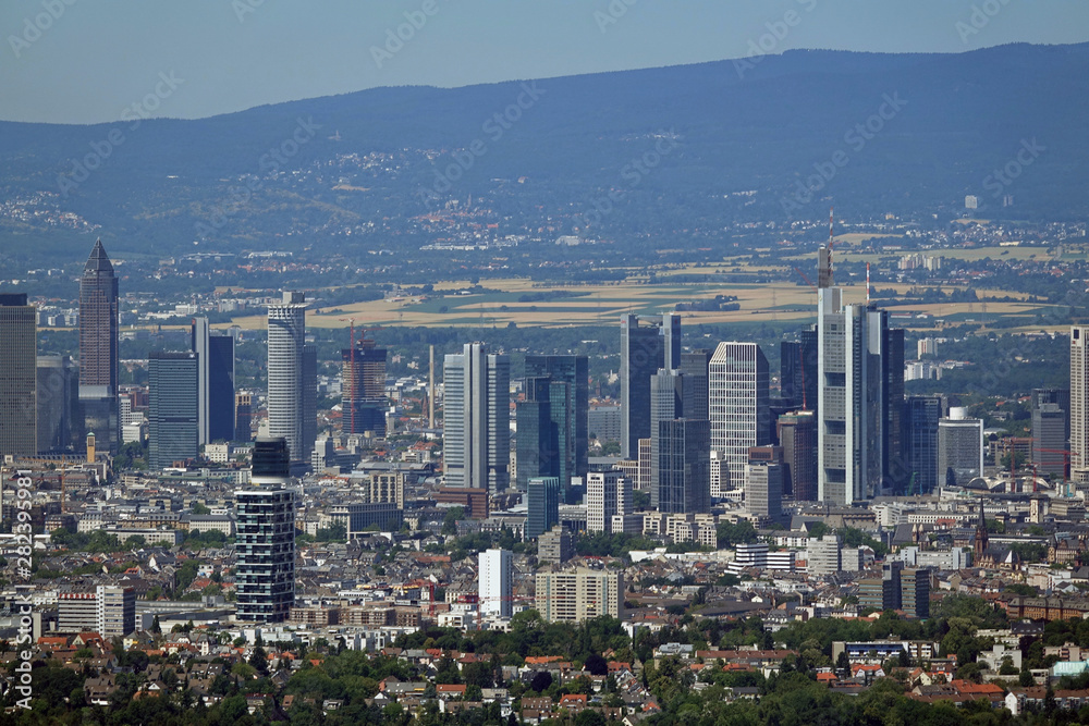 Fototapeta premium Skyline von Frankfurt