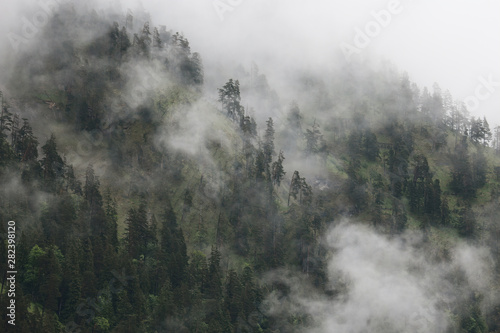 Berg im Nebel © Patrick Aurednik