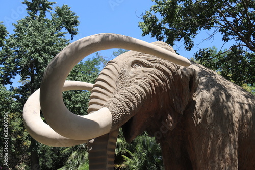 Mammouth du parc de la Ciutadella à Barcelone, Espagne photo