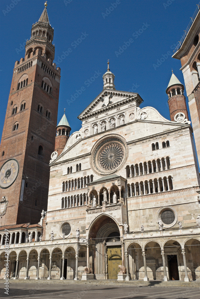 Cathedral with Torrazzo bell tower in Cremona, Lombardy, Italy 