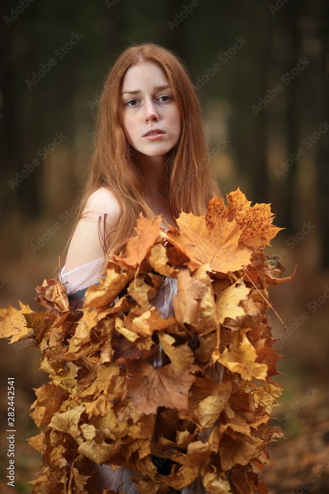 Fashion Autumn model, Fall Leaves Dress, Beauty Girl