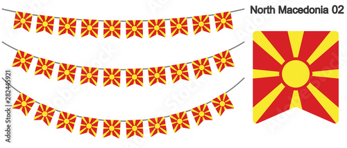 北マケドニア共和国の国旗のガーラーンド　ベクターデータ（bunting garland）