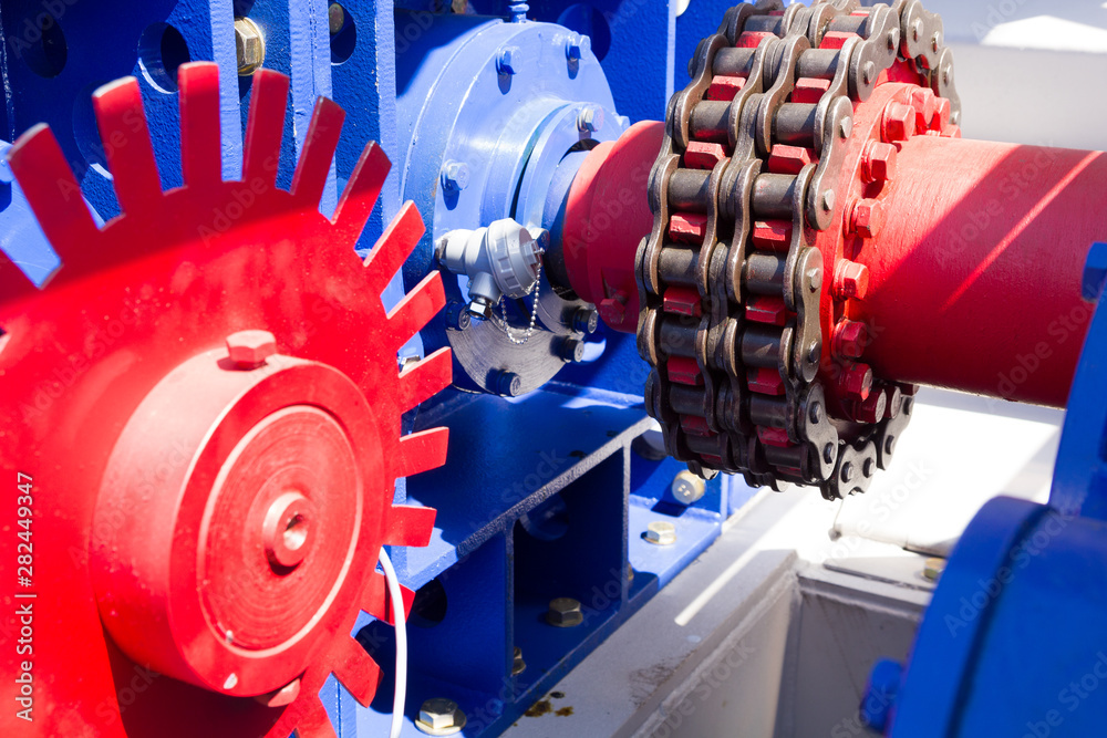 Obraz premium mechanism coupling with chain drive