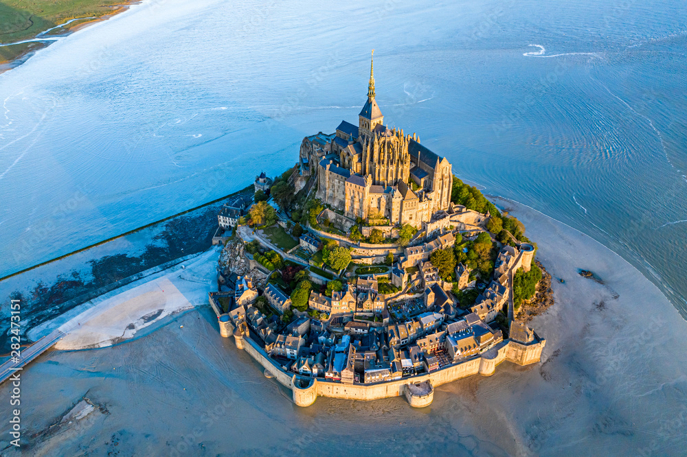 Mont Saint Michel aerial view - obrazy, fototapety, plakaty 