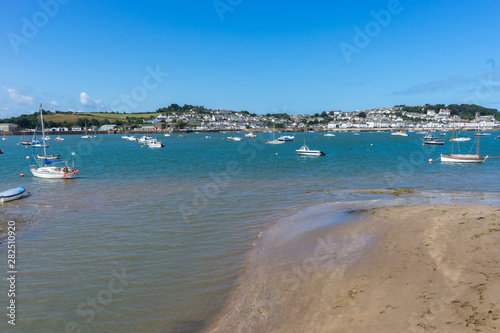 Fototapeta Naklejka Na Ścianę i Meble -  scenic views of Appledore from Instow beach in North Devon