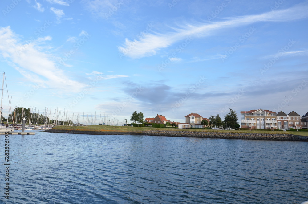 Obraz premium entrée du port de Wemeldinge zélande