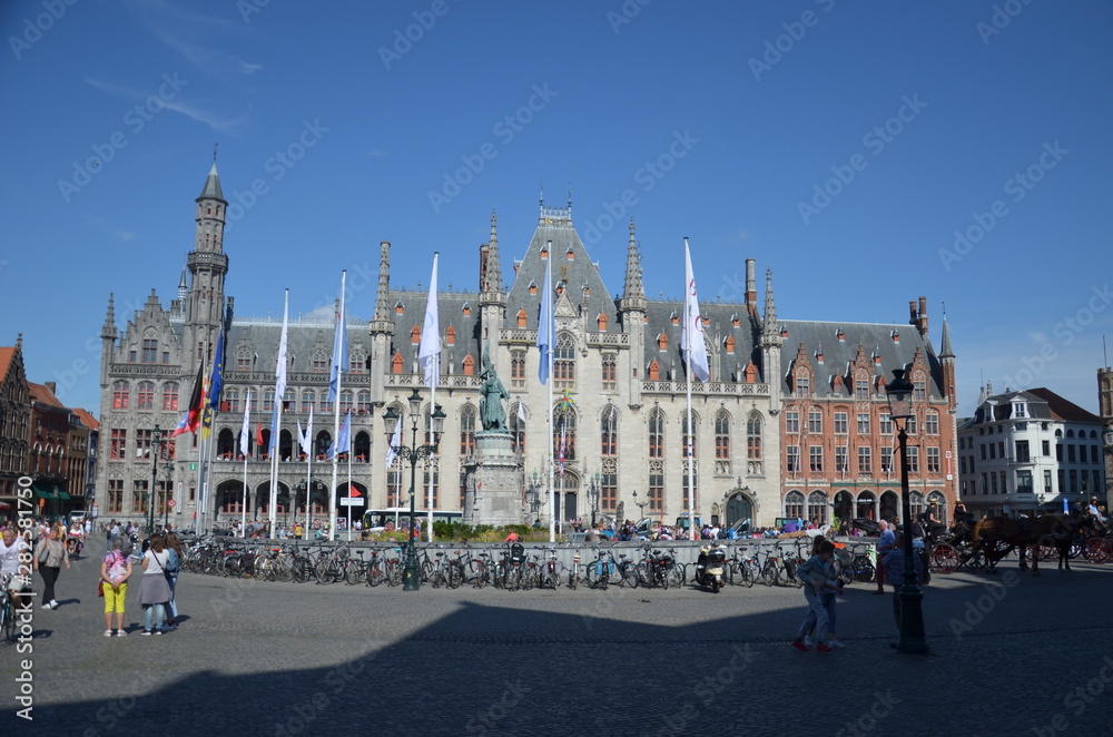 Obraz premium Grand Place de Bruges - palais provincial résidence gouverneur