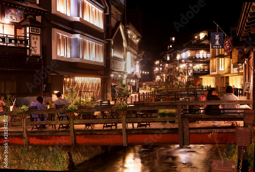 Photos 夏の夜の銀山温泉街