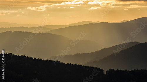 Fototapeta Naklejka Na Ścianę i Meble -  Beskid Sądecki - Karpaty Góry