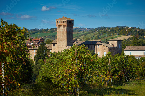 Quadro su tela The magnificent castle of Levizzano, built in the province of Modena ITALY in th