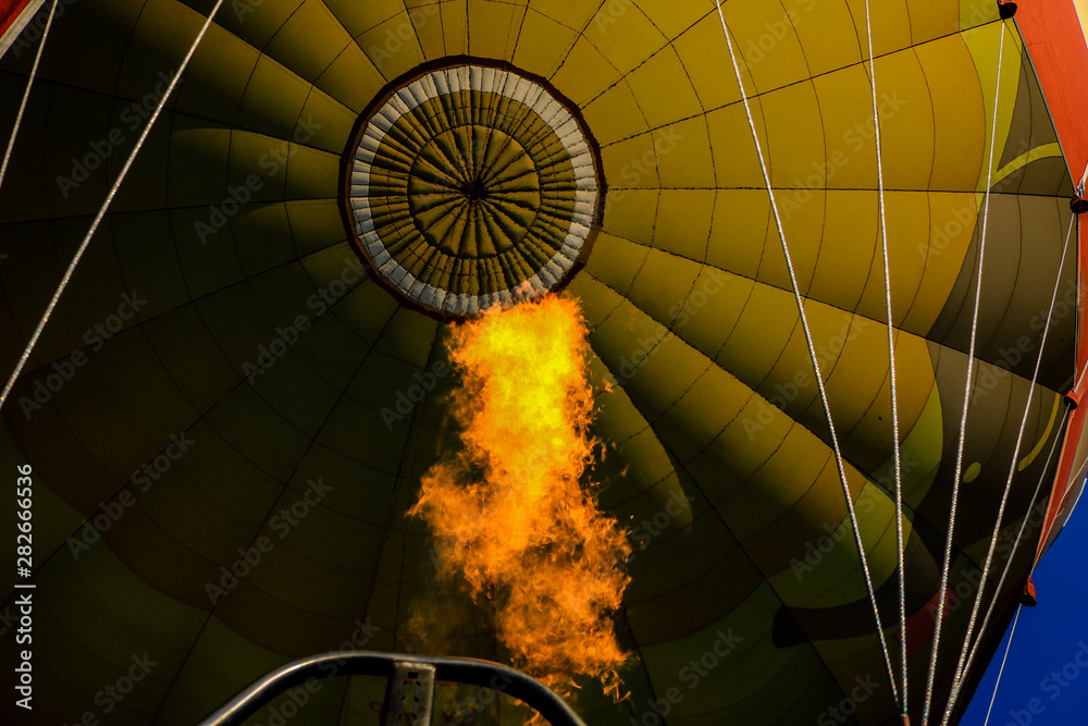Fototapeta premium hot air balloon