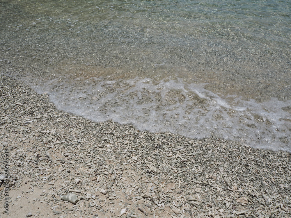 波照間島の「ナリサ浜(サンゴ浜)」/“Narisa beach (coral beach)” in Hateruma Island. Hateruma Island is one of the Yaeyama Islands in Ishigaki City, Okinawa Prefecture, and is the southernmost manned island in Japan. 波照間島の「ナリサ浜(サンゴ浜)」/“Narisa beach (coral beach)” in Hateruma Island. Hateruma Island is one of the Yaeyama Islands in Ishigaki City, Okinawa Prefecture, and is the southernmost manned island in Japan.