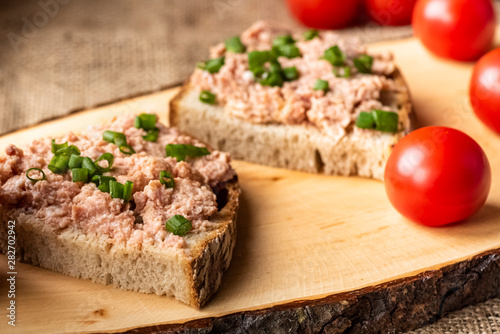 Foto bread with lard and pate