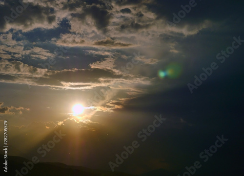 Fototapeta Naklejka Na Ścianę i Meble -  beautiful golden sunset sky landscape