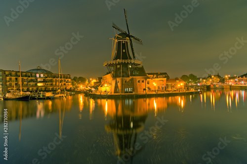 Windmühle in Haarlem, Holland